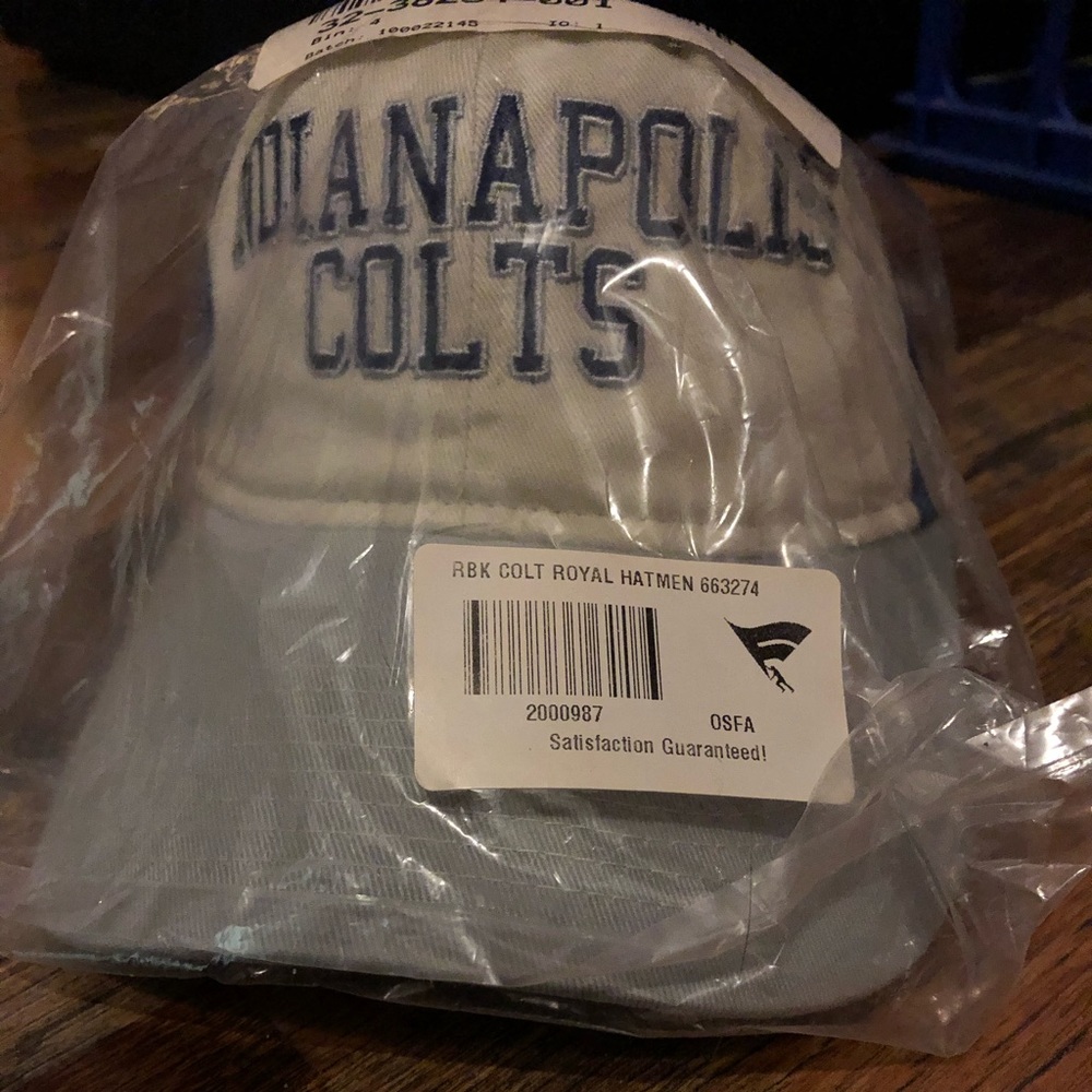 Indianapolis Colts NFL hat. NWT